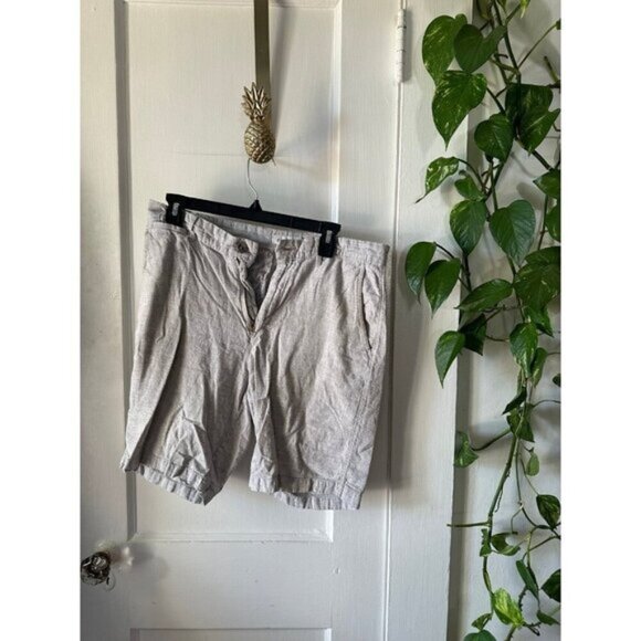 Goodfellow Men’s size 28 shorts - Picture 1 of 7